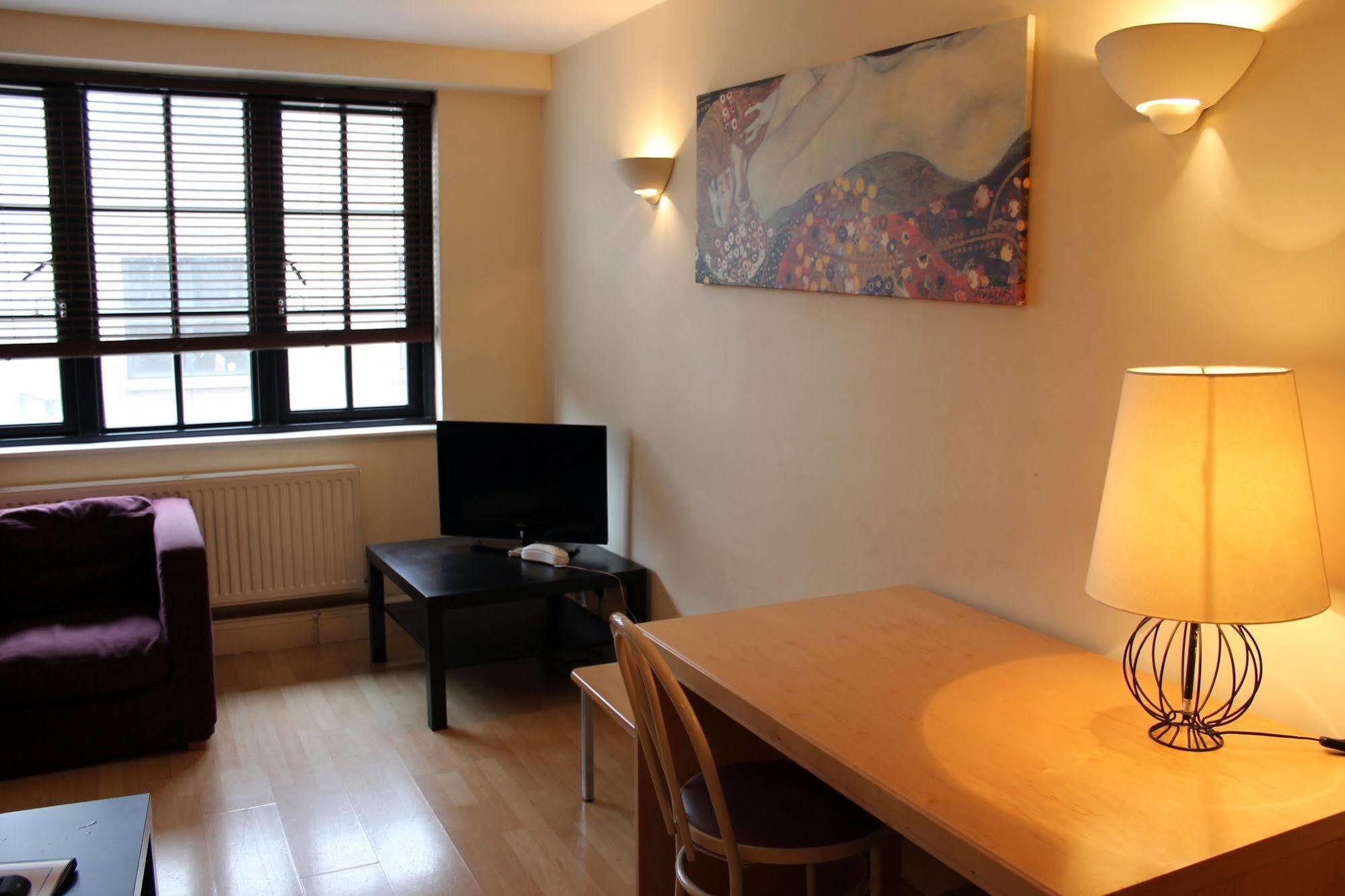 Acorn - Bakers Row Apartments Londen Buitenkant foto